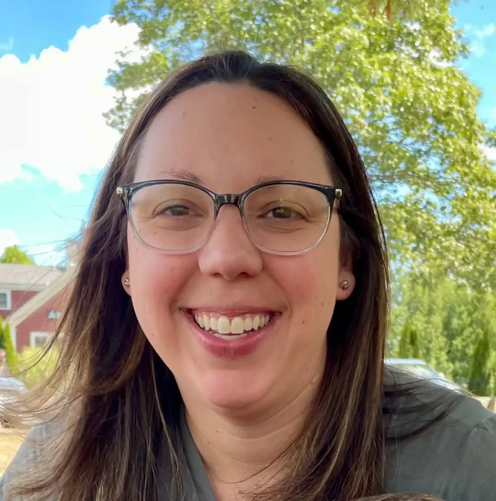 Chelsea Burnell Pets About Picture